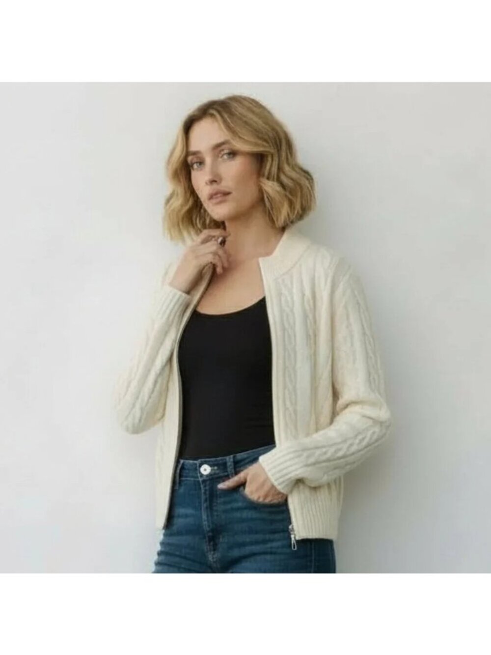 CABI Eastwood Cable Knit Zip Front Cardigan in Cream Sz M #4653 EUC